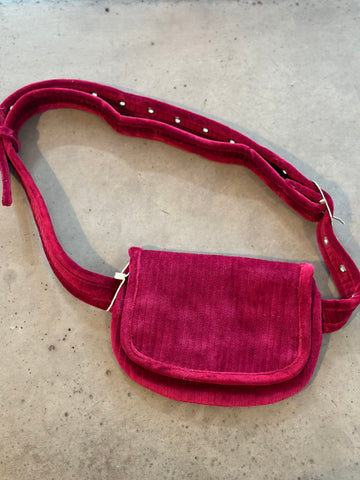 Quilted Velvet Belt Bag: Magenta